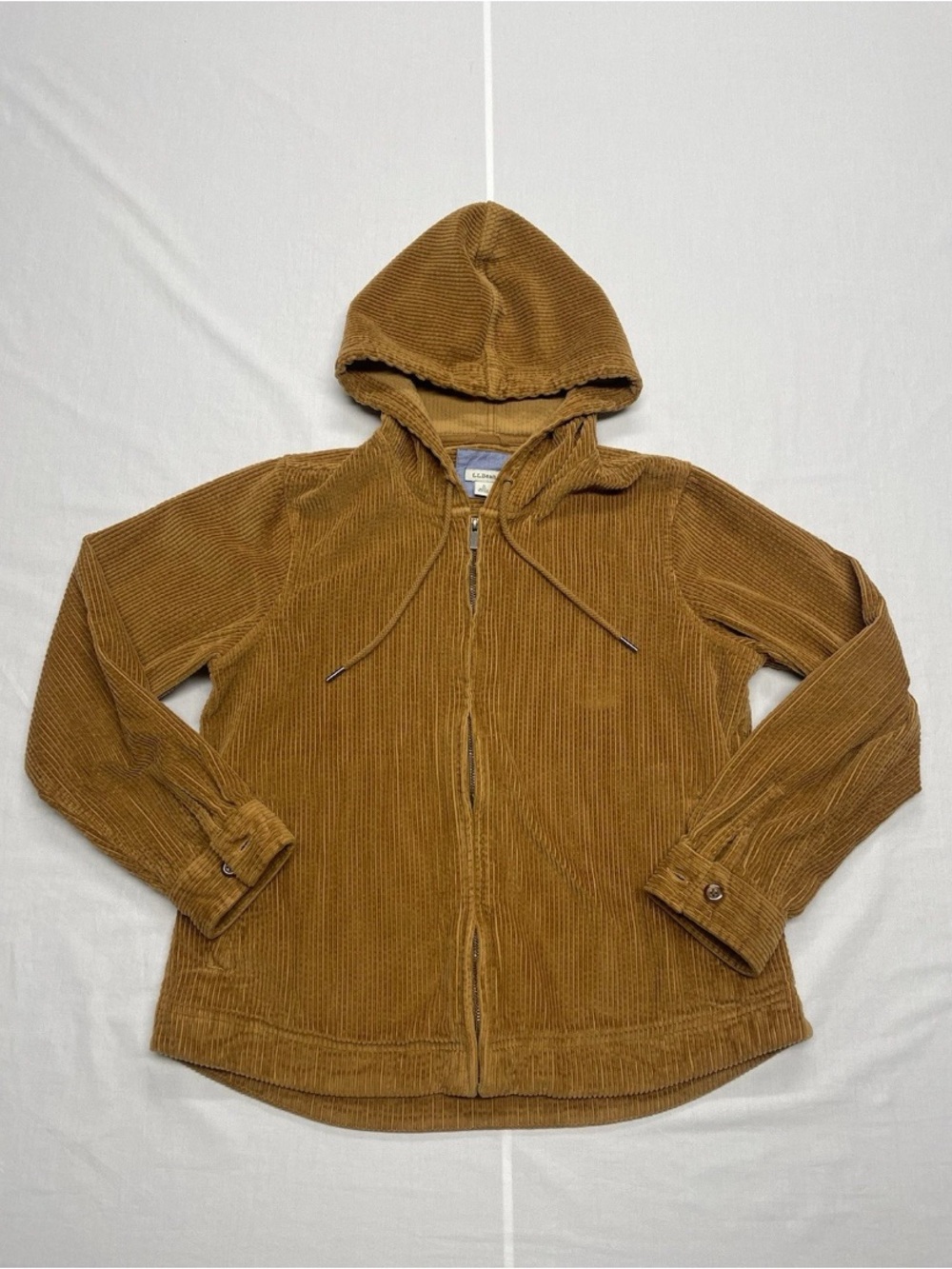 L.L. Bean Corduroy womenās Hooded Jacket in Camel Brown